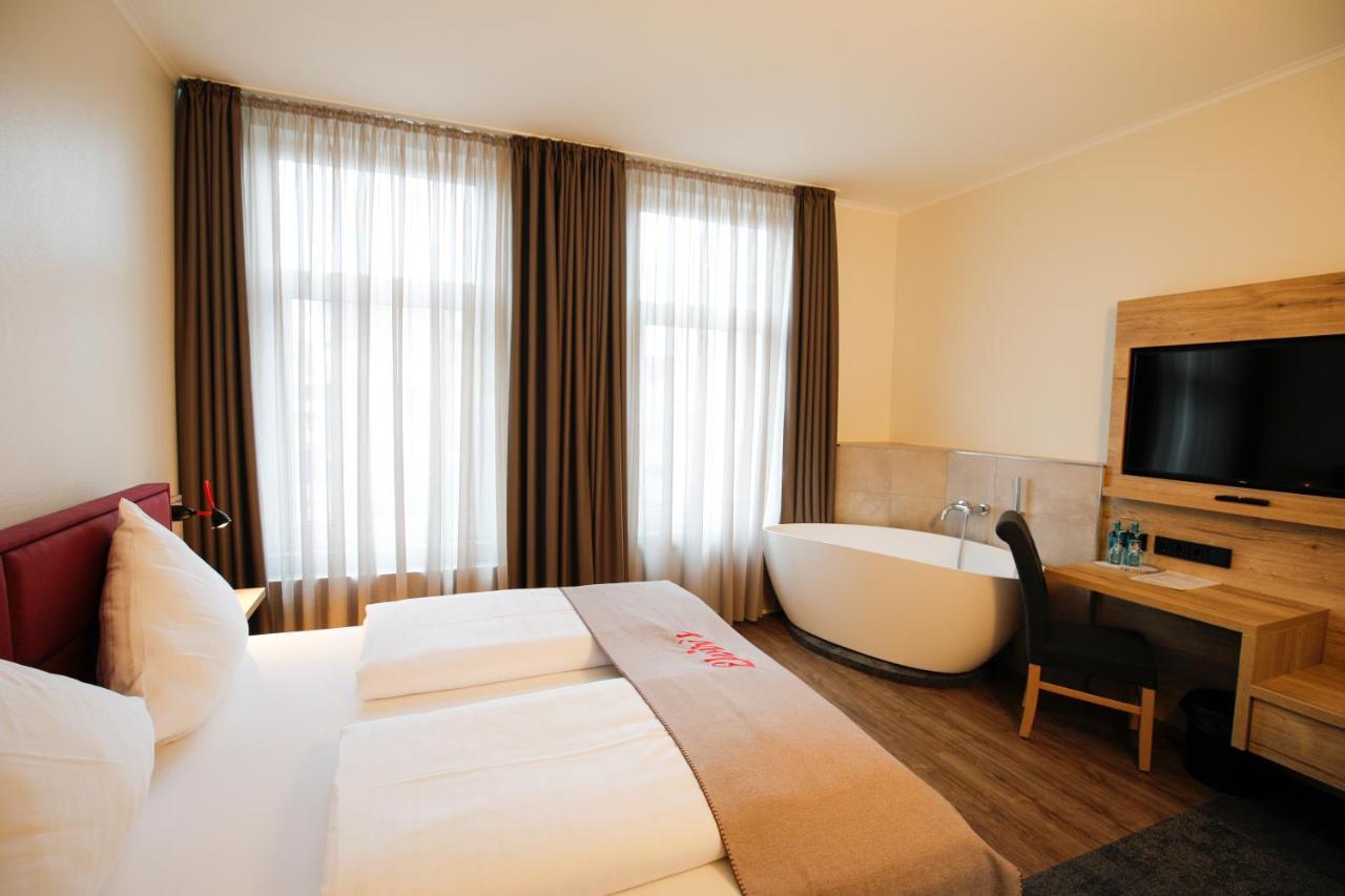 Hotel Restaurant Zur Linde Westerstede Zewnętrze zdjęcie