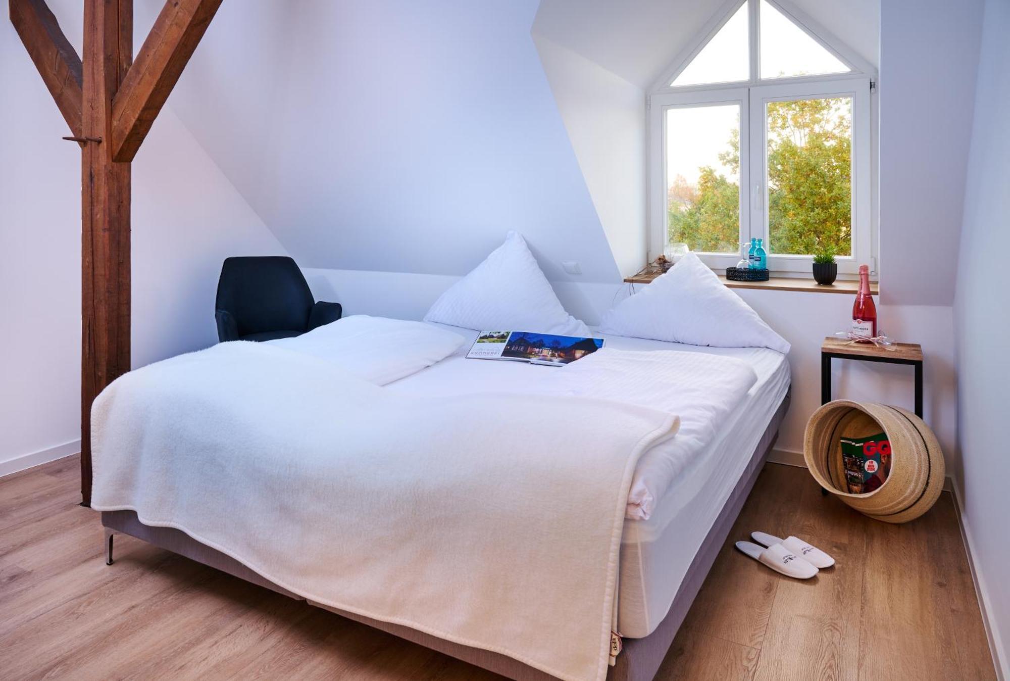 Hotel Restaurant Zur Linde Westerstede Zewnętrze zdjęcie